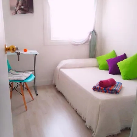 Habitación Con Vistas A Santa Bárbara Junto A La Universidad De Alicante